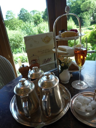 Tea at the most famous teahouse in Yorkshire: Betty's
